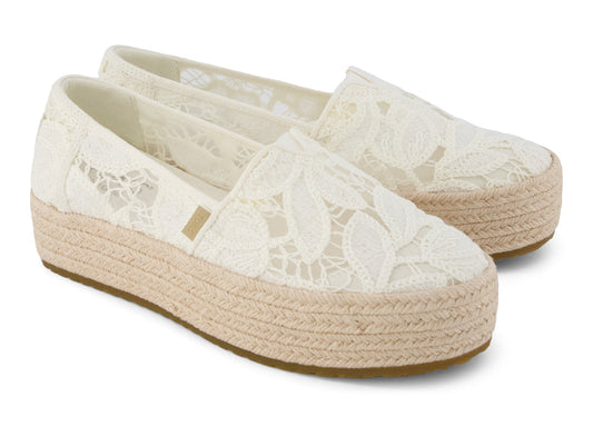 Valencia Egret Floral Crochet